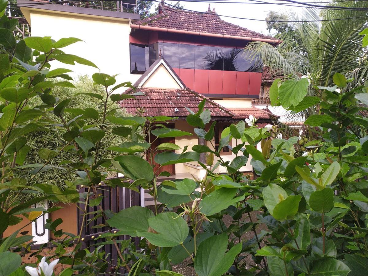 Aranmula Swasthi Griha 빌라 외부 사진